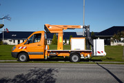 11m bis 12m LKW-Teleskopbühnen mieten