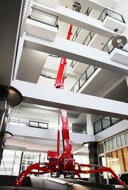 20m bis 21m Gelenkteleskopbühne Elektro mieten