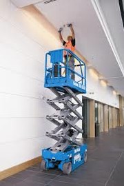 < 4m Scherenarbeitsbühnen Elektro mieten in Hamburg