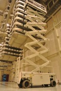 19m bis 20.9m Scherenarbeitsbühnen Elektro mieten in Hamburg